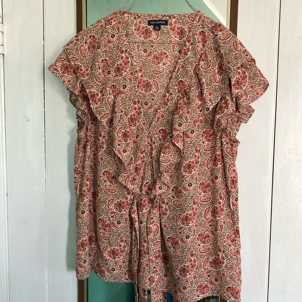 Max Edition Pink Flutter Sleeve Ruffled Blouse